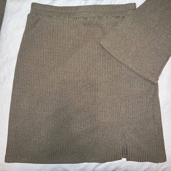 Sierra Skirt Set Princess Polly - Picture 7 of 7